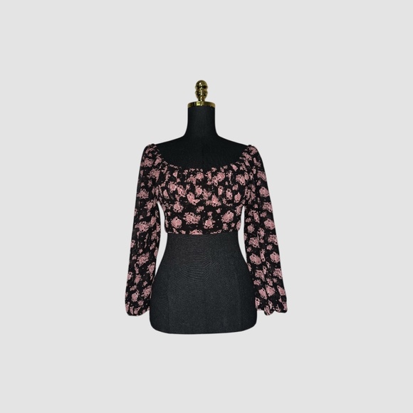 Cutout Crop Top - Picture 1 of 4